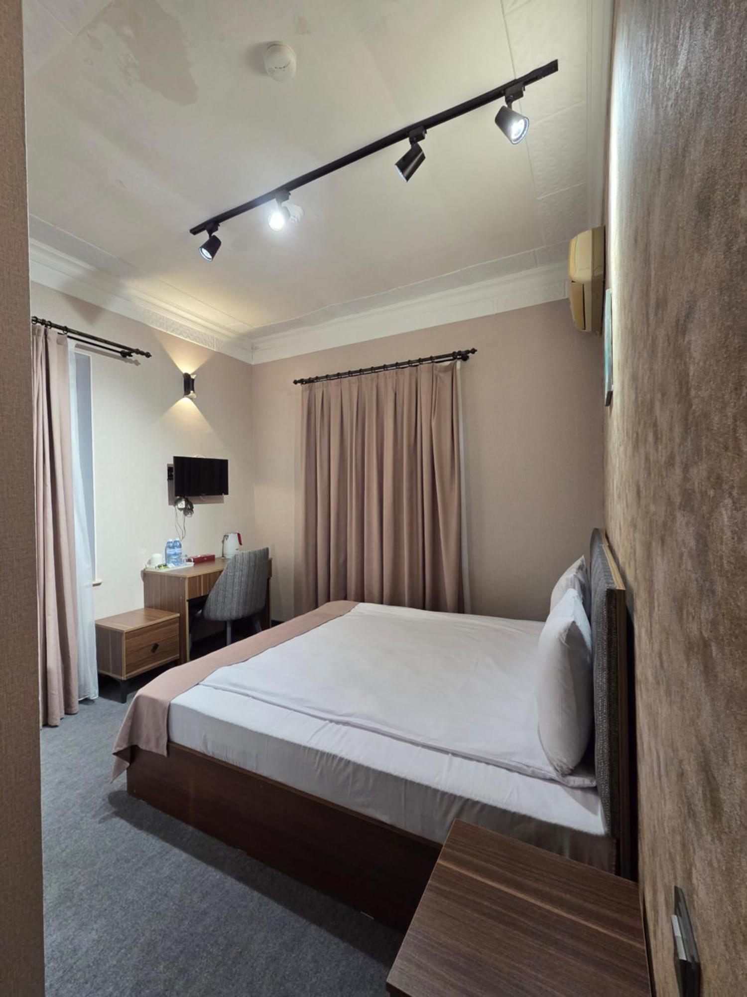 Chambers Old City Hotel バクー エクステリア 写真
